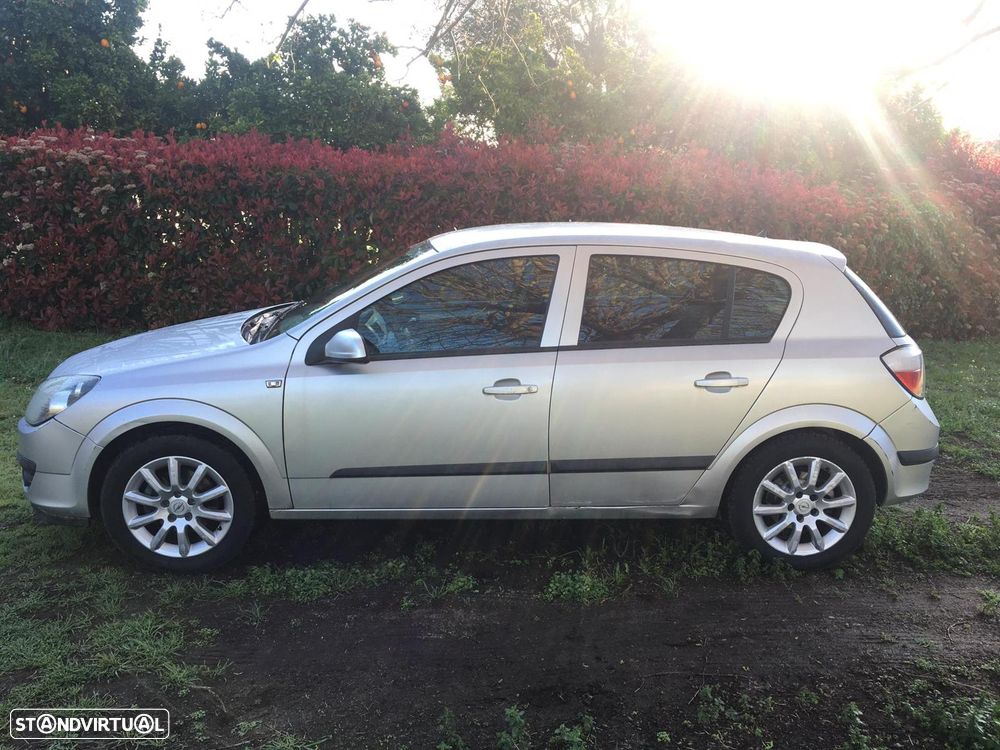 Opel Astra 1.3 CDTI Enjoy - 4