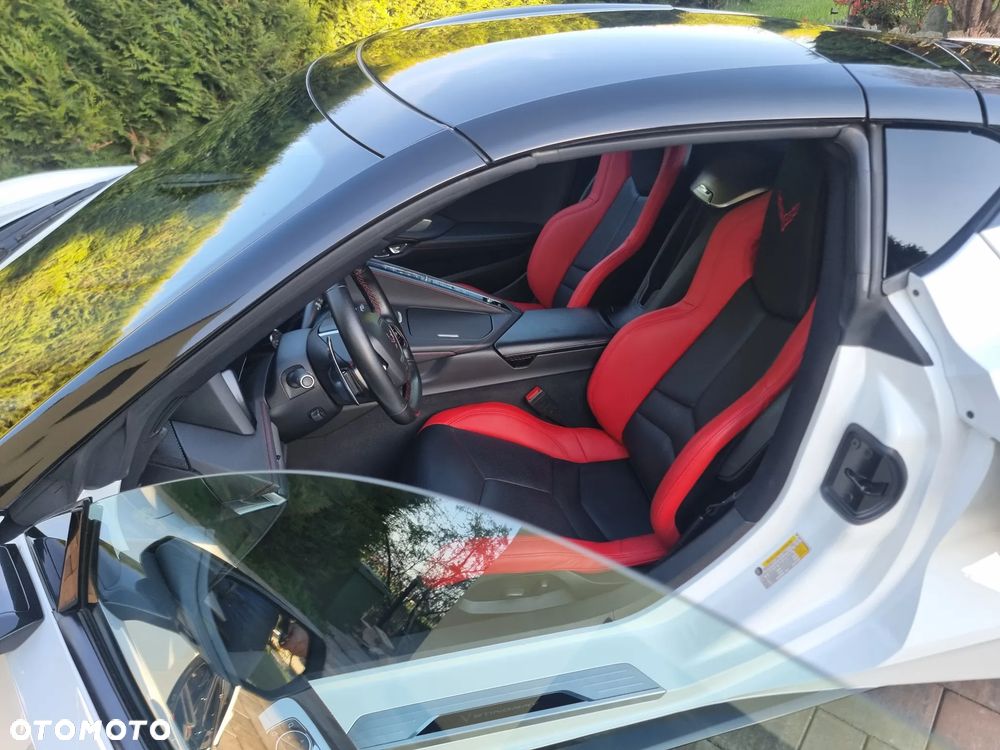 Chevrolet Corvette - 8