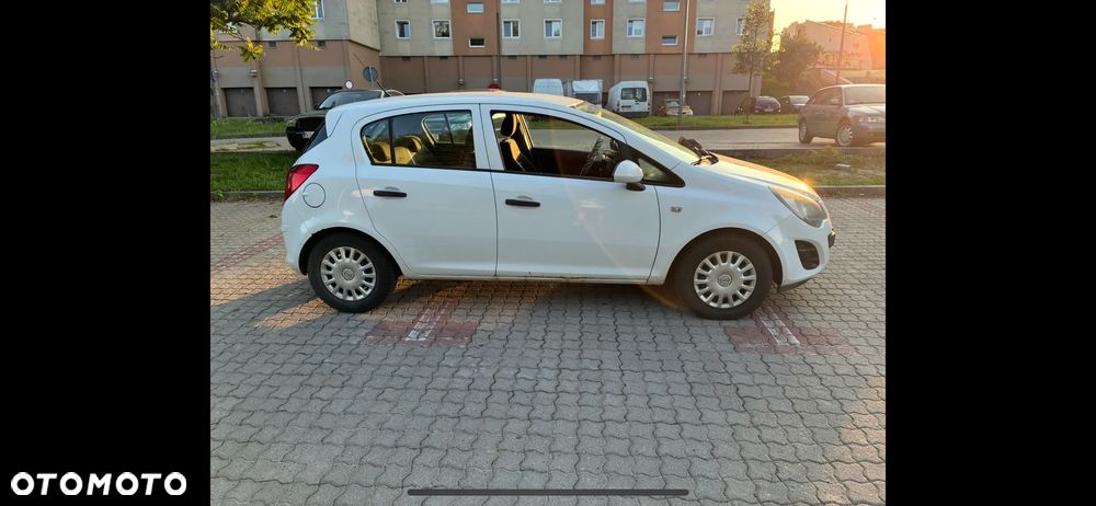 Opel Corsa 1.3 CDTI Essentia - 5