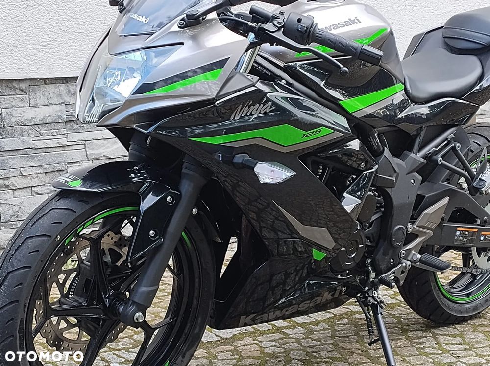 Kawasaki Ninja - 25