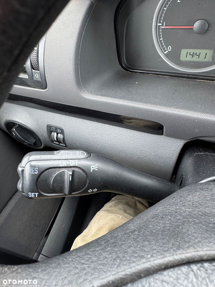 Volkswagen Sharan 1.9 TDI Comfortline - 18