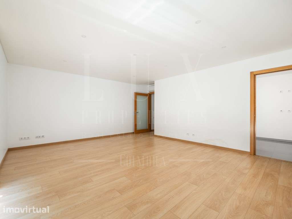Apartamento T2 | Rua Albert Einstein, Coimbra - Grande imagem: 3/20