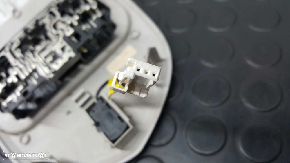 LUZ INTERIOR PEUGEOT 3008 SPORT PACK - 4