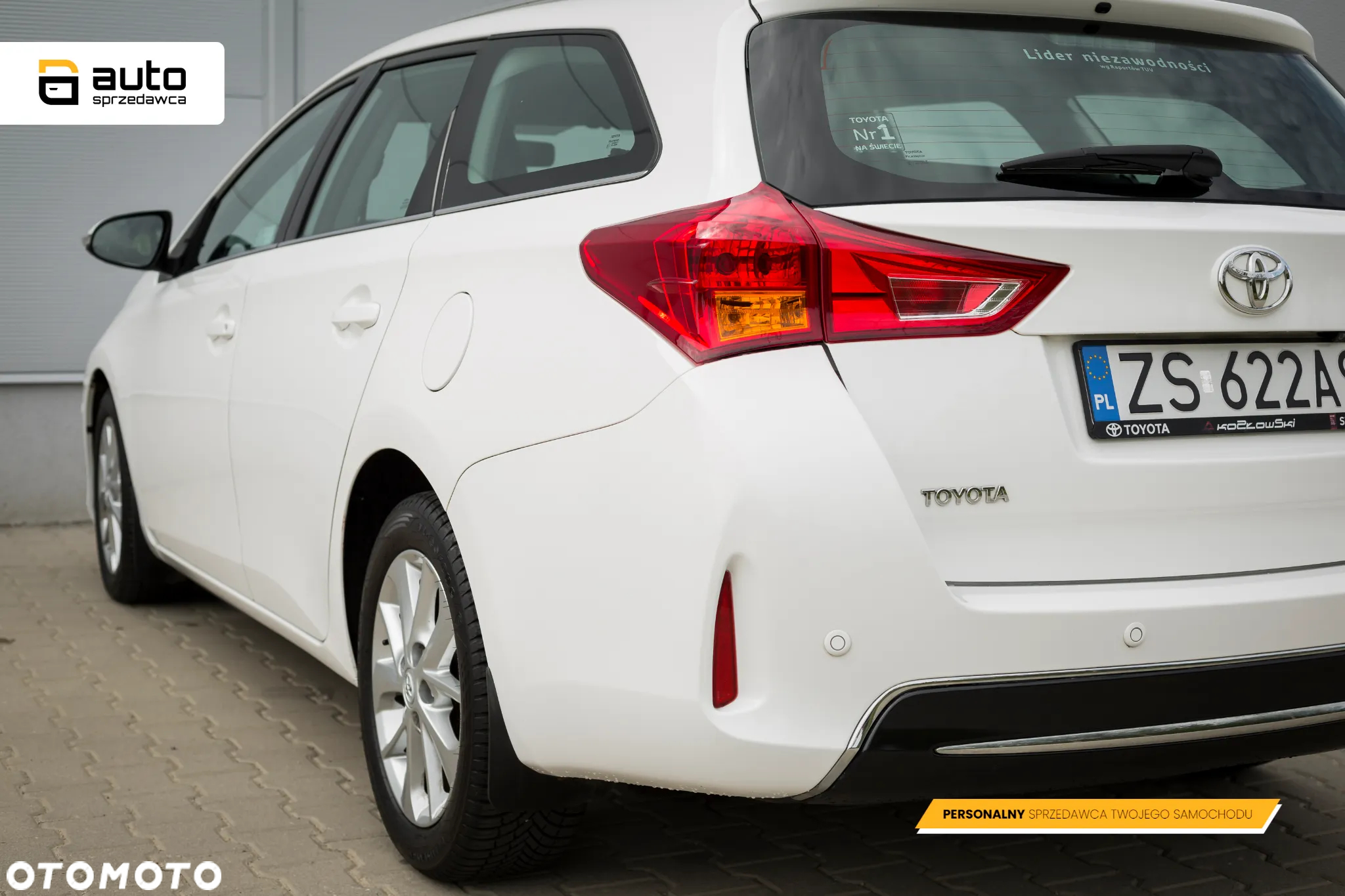 Toyota Auris 1.33 VVT-i Premium Comfort - 13