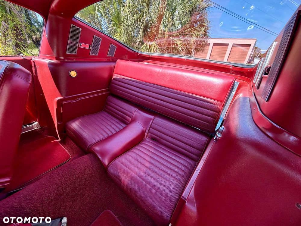Ford Mustang - 12