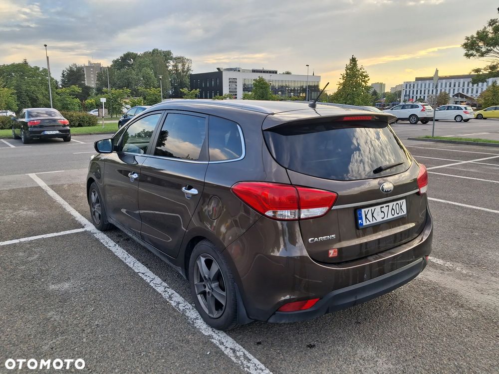 Kia Carens 1.6 GDI L - 4
