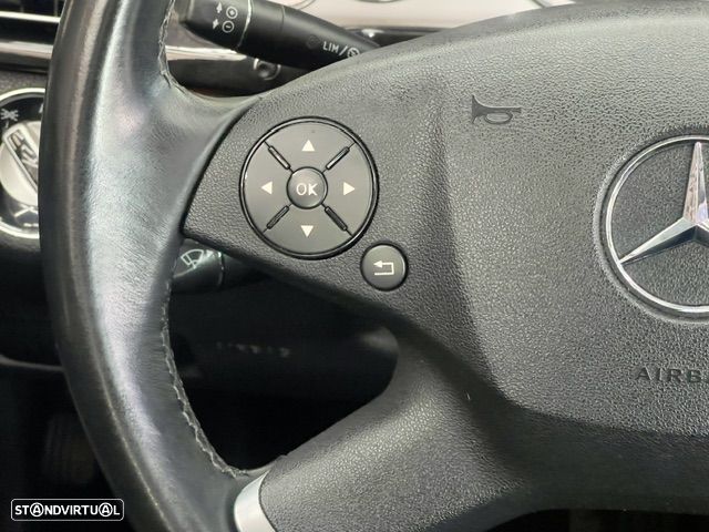 Mercedes-Benz E 220 CDi Avantgarde BlueEfficiency Auto - 15