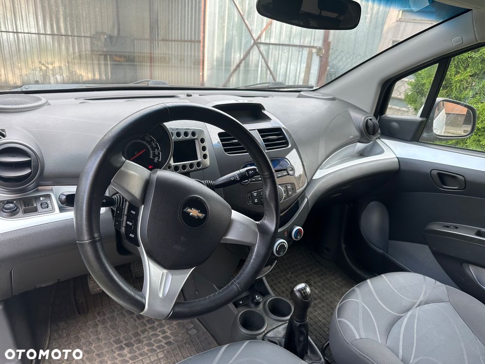 Chevrolet Spark - 4