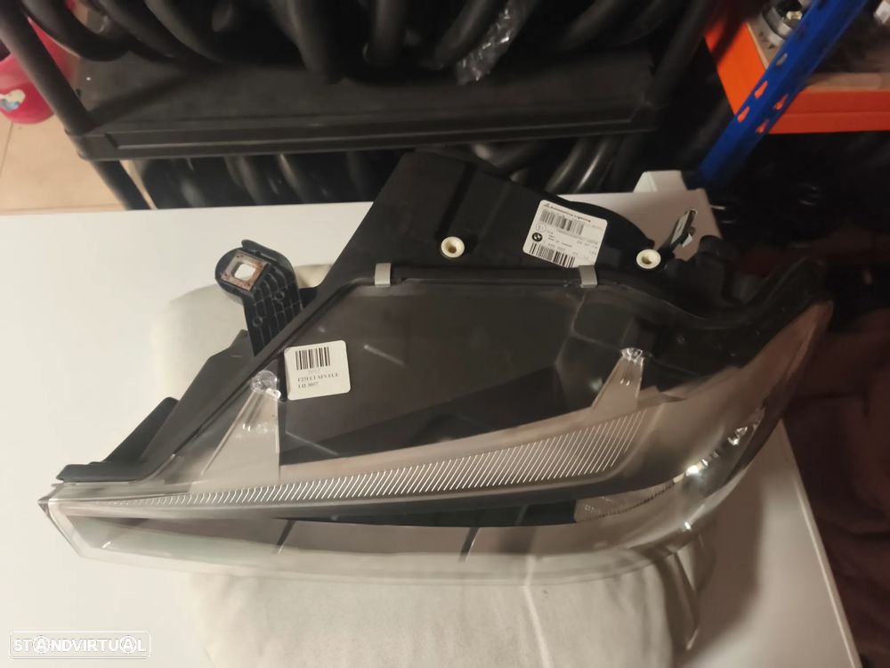 Farol esquerdo bi-xenon direcional X3 F25 LCI X4 F26 - 3