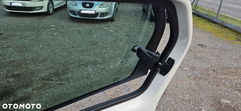 Volkswagen up! (BlueMotion Technology) high - 14