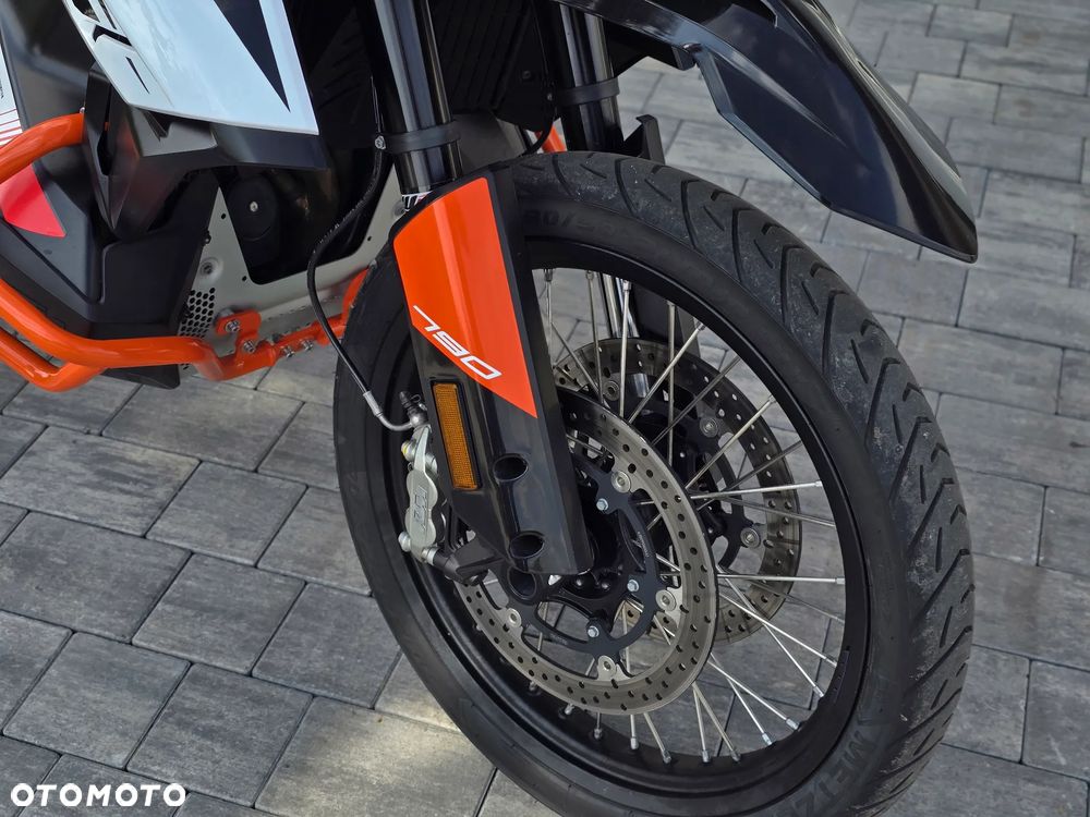 KTM Adventure 790 - 16