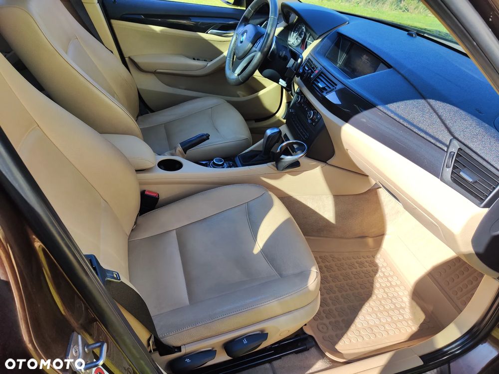 BMW X1 xDrive20d - 12