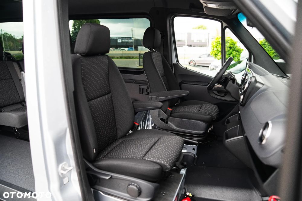Mercedes-Benz Sprinter 9-osobowy - 23