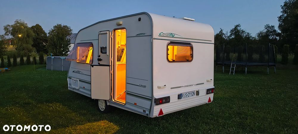SWIFT Abbey DMC 900 kg  2-3 Osobowa - 5