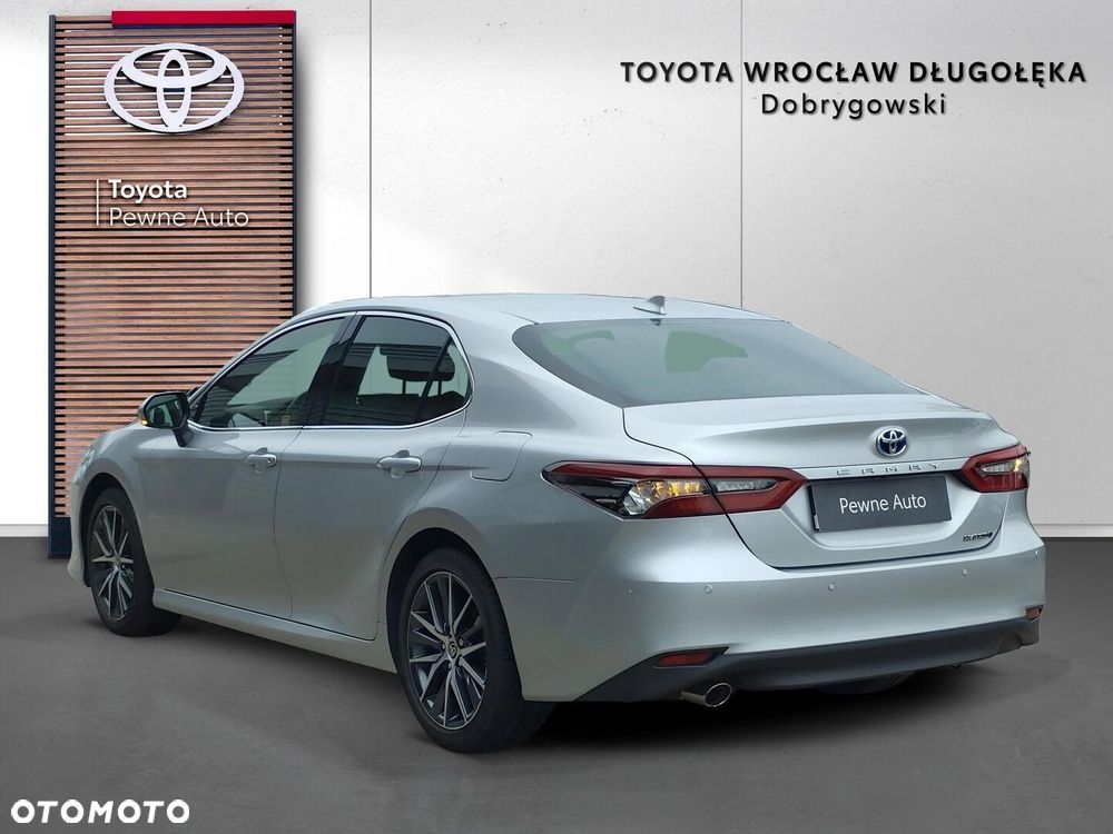 Toyota Camry 2.5 Hybrid Executive CVT - 4