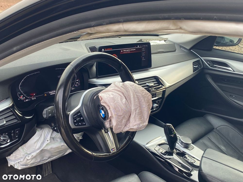 BMW Seria 5 530i Luxury Line sport - 14