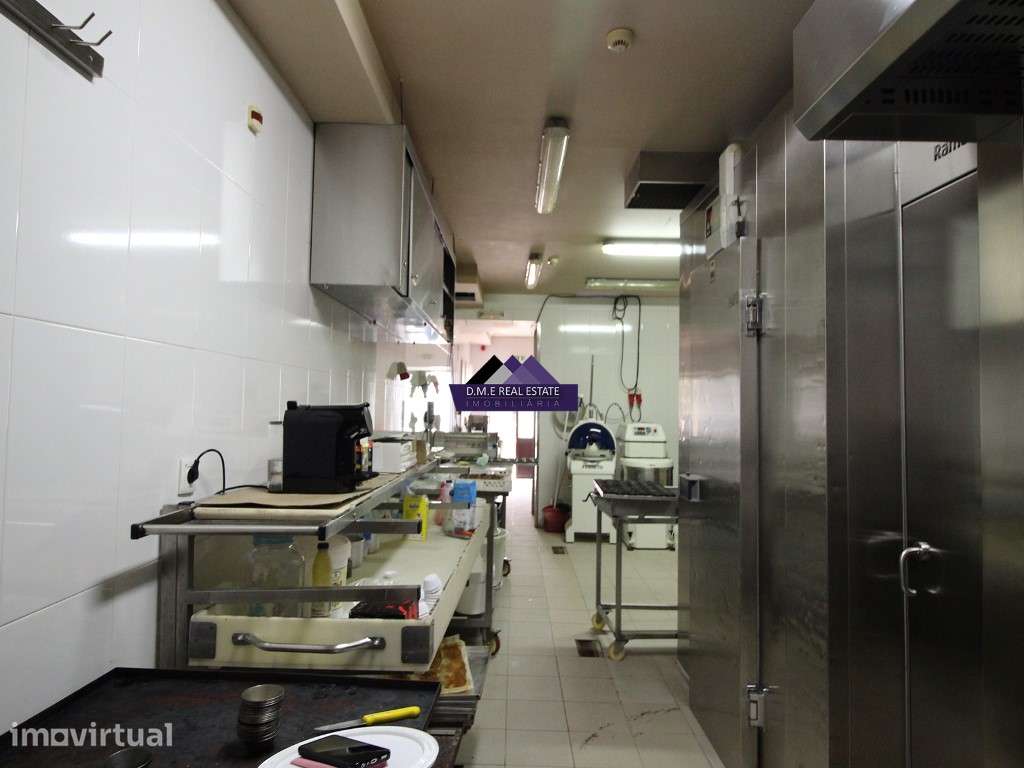 Padaria no Centro da Vila - Grande imagem: 3/35