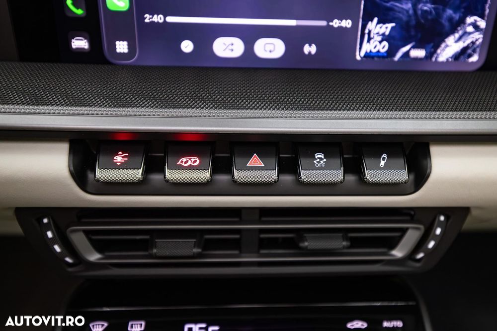 Porsche 911 Carrera 4S PDK - 33