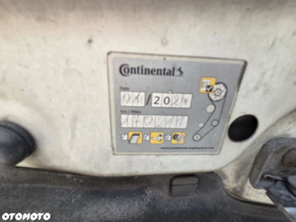 Volkswagen Multivan - 10