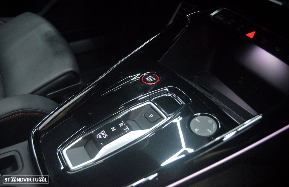 Audi RS3 Limousine 2.5 TFSI quattro S tronic - 14