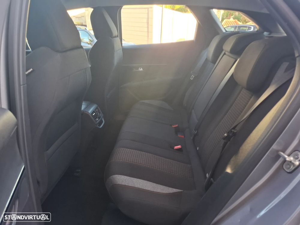 Peugeot 3008 PureTech 130 Stop & Start GPF EAT8 Active Business-Pack - 31