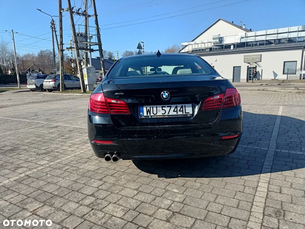 BMW Seria 5 520d xDrive - 4