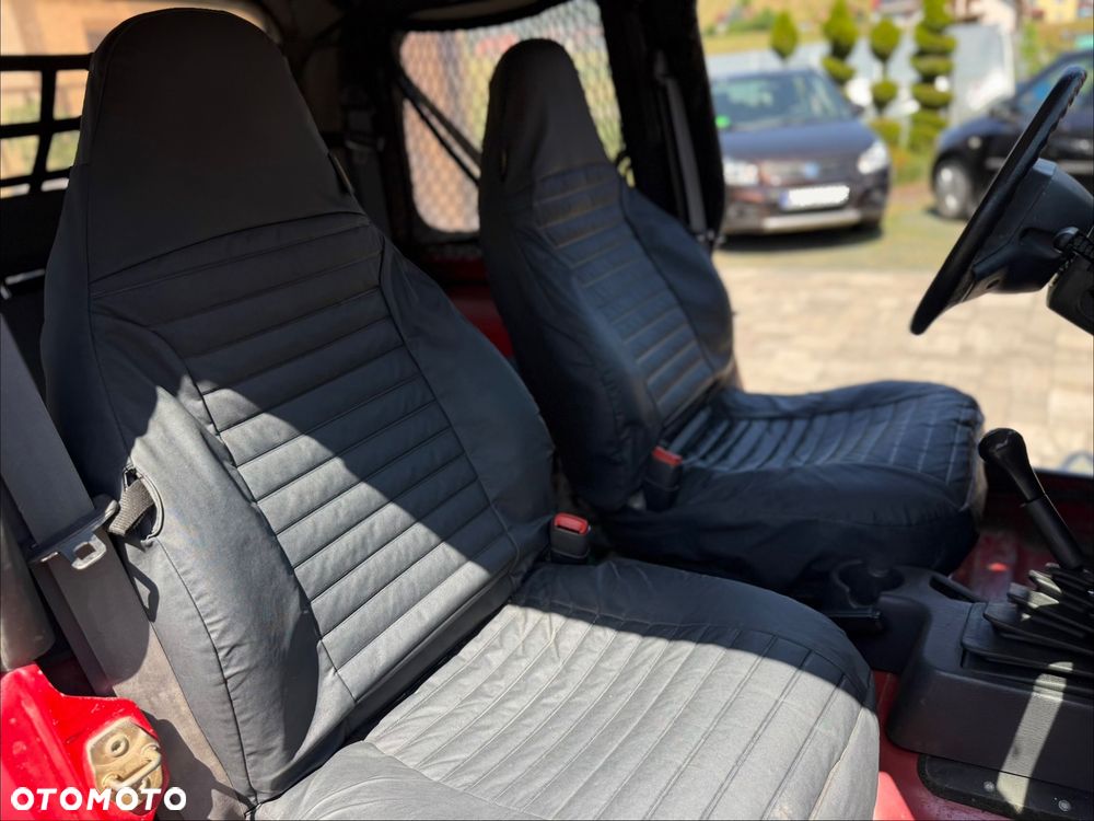 Jeep Wrangler 2.5 Sport - 27