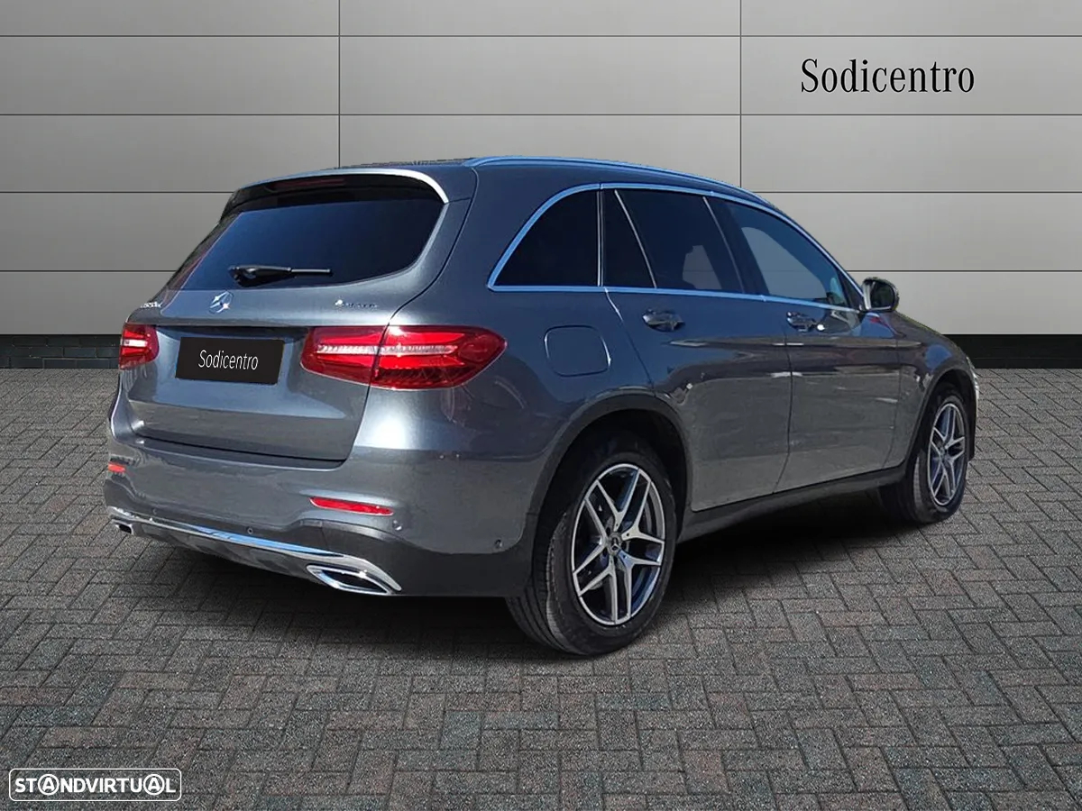 Mercedes-Benz GLC 250 d AMG Line 4-Matic - 4