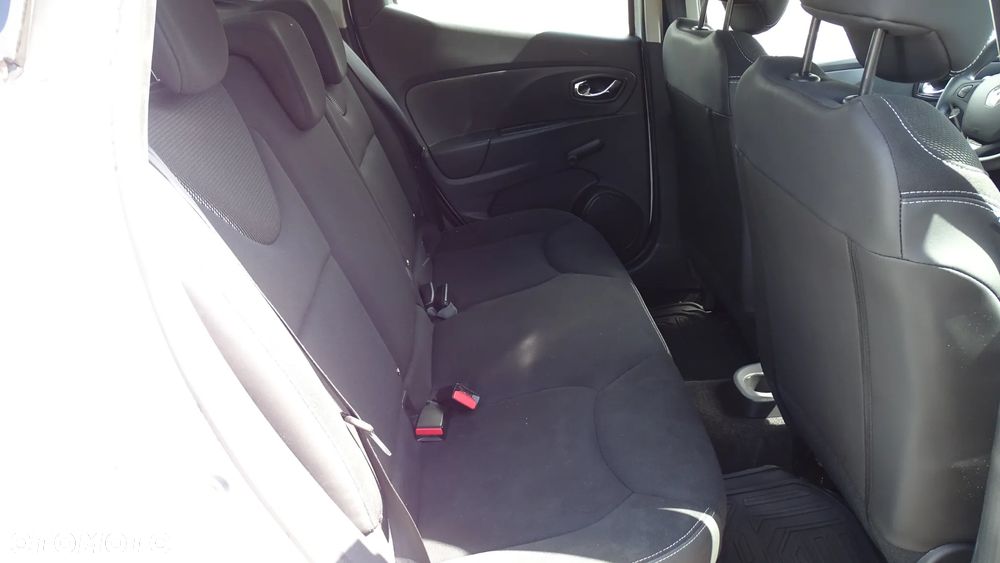 Renault Clio - 14