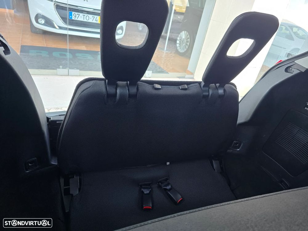 Citroën C-crosser 2.2 HDi Exclusive - 14
