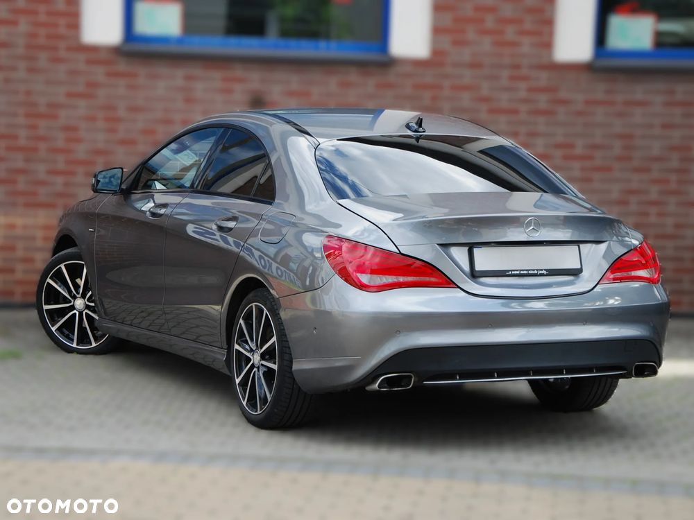 Mercedes-Benz CLA 220 CDI 7G-DCT AMG Line - 6