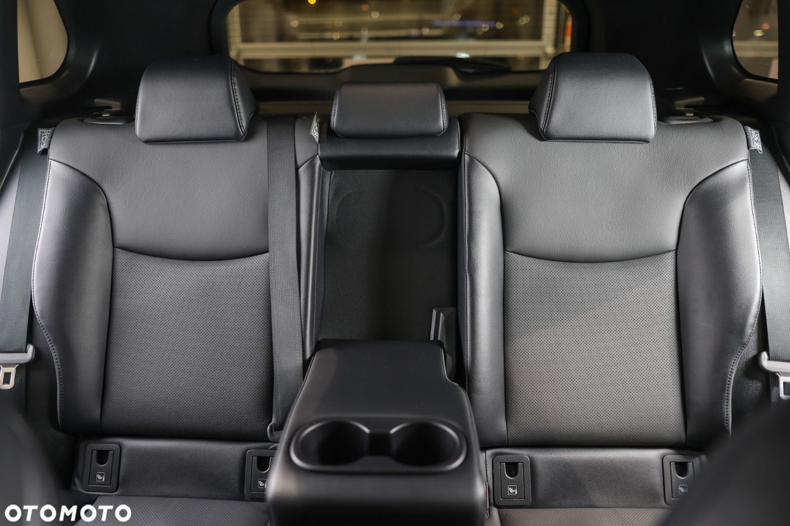 Toyota Corolla Cross - 12