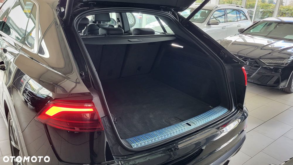 Audi Q8 - 7