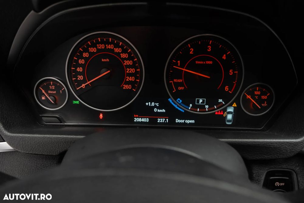 BMW Seria 3 318d Aut. Sport Line - 16