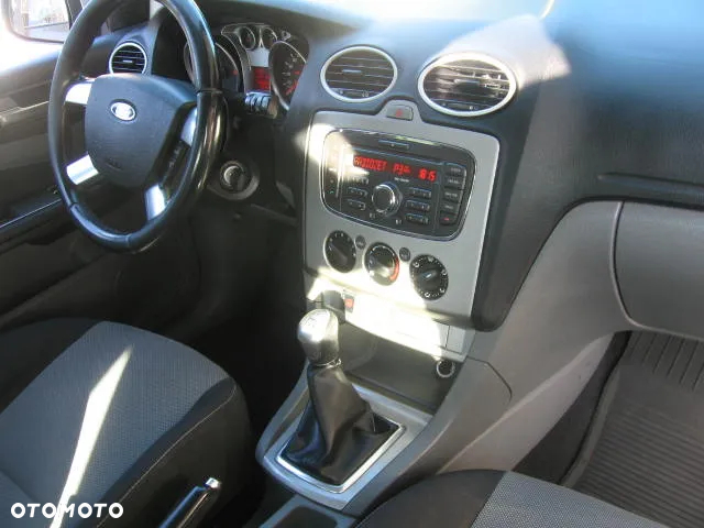 Ford Focus 1.6 Gold X EU5 - 11