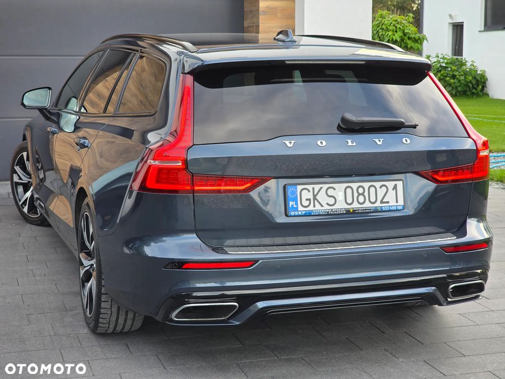 Volvo V60 D4 R-Design - 18