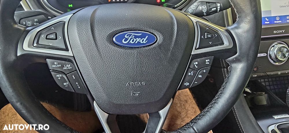 Ford Mondeo 2.0 HEV Vignale - 8