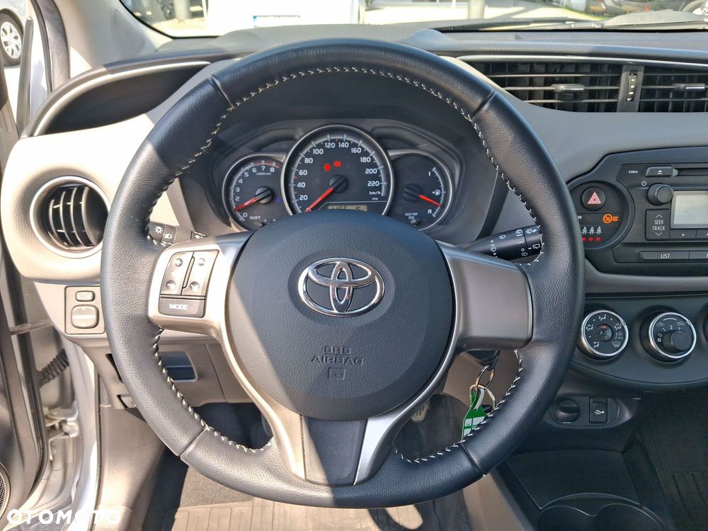 Toyota Yaris - 23