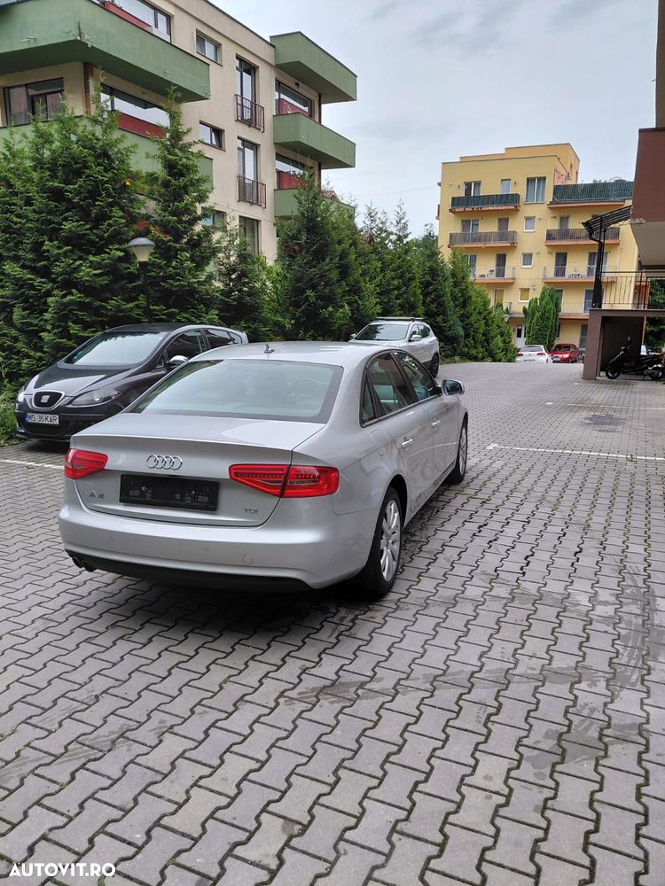 Audi A4 2.0 TDI DPF Ambiente - 13