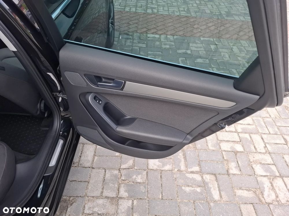 Audi A4 Avant - 19