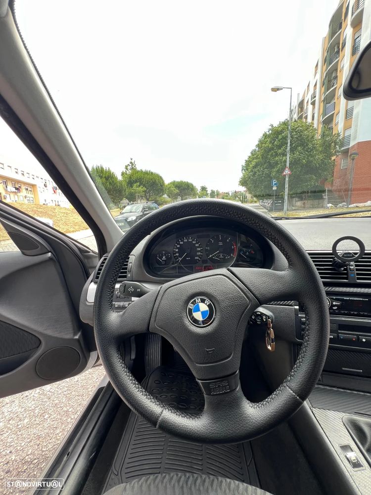 BMW 320 d — fotografia 15