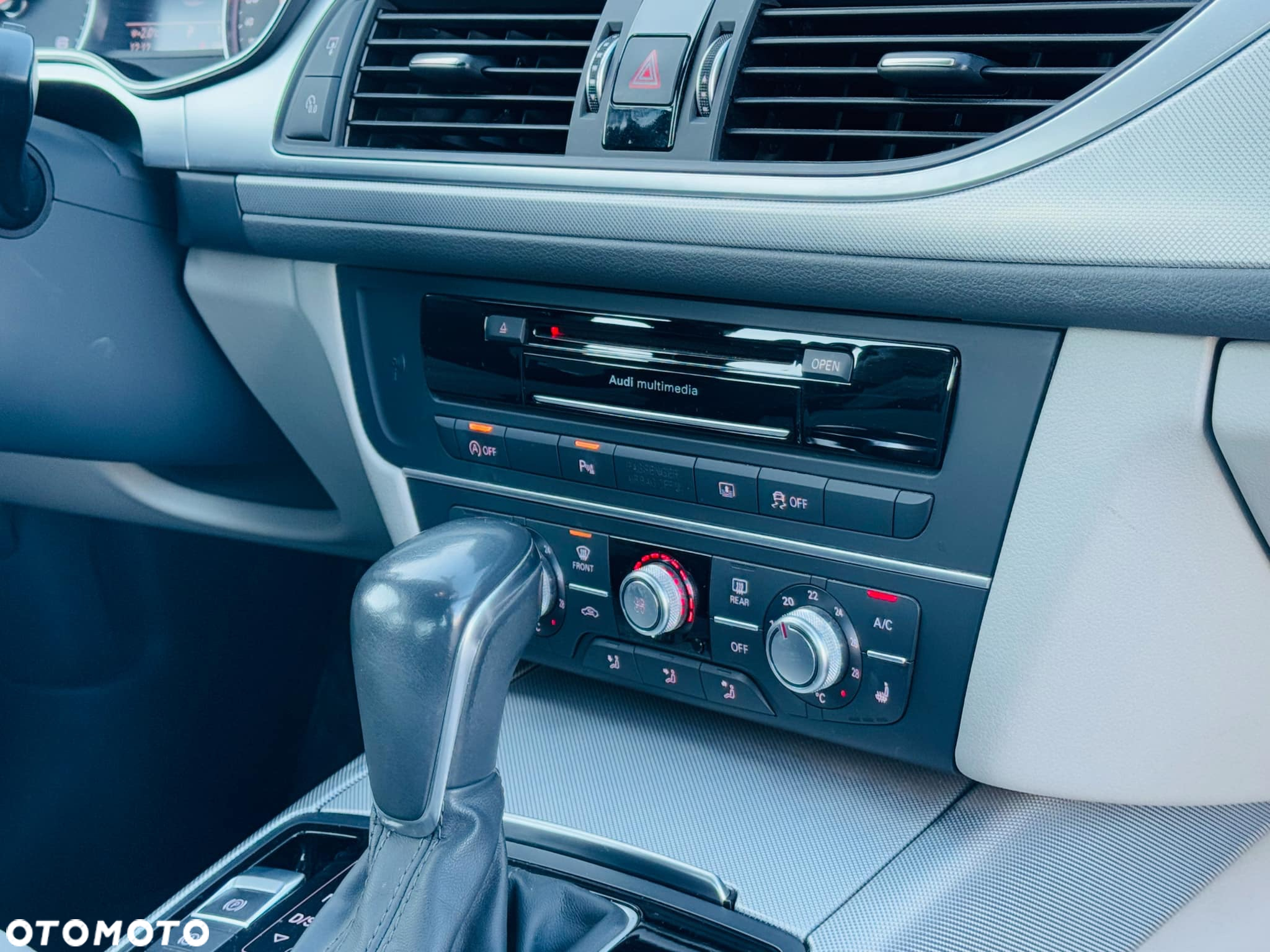 Audi A6 2.0 TDI ultra S tronic - 33