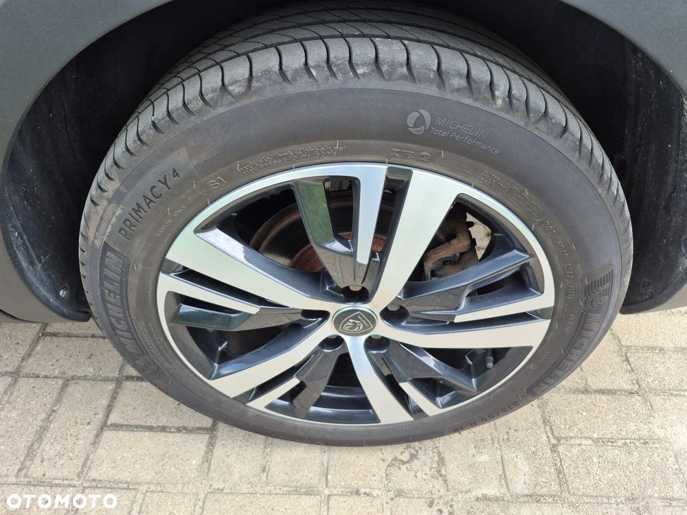 Peugeot 5008 1.5 BlueHDi Active S&S EAT8 - 28