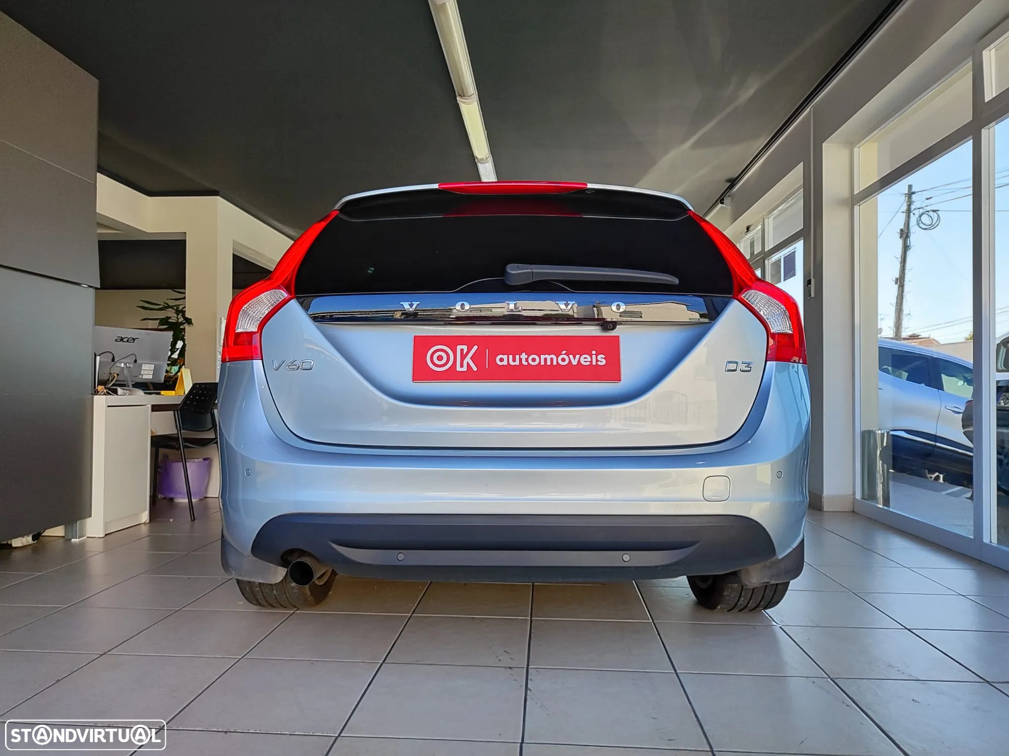Volvo V60 D3 Geartronic Summum - 9