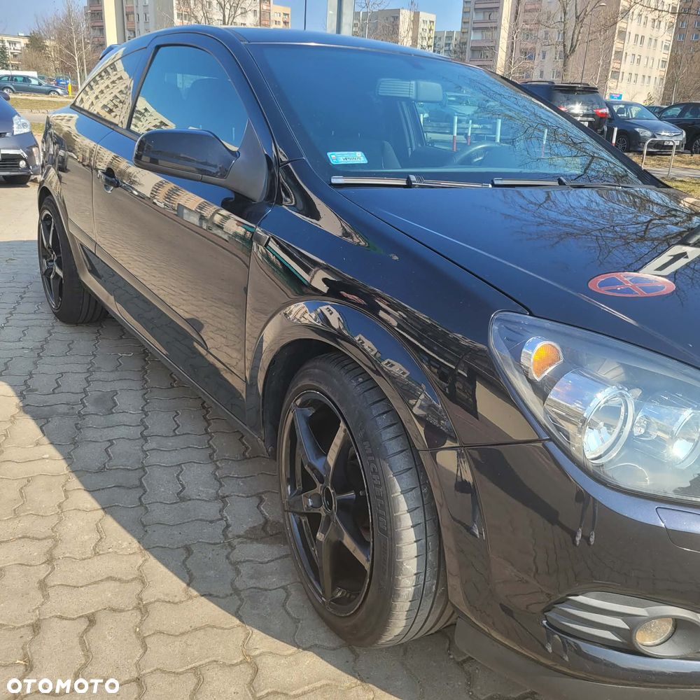 Opel Astra 2.0 T Sport - 13