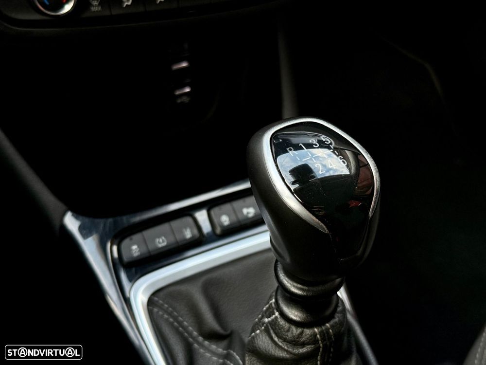 Opel Crossland X 1.2 T 2020 - 16