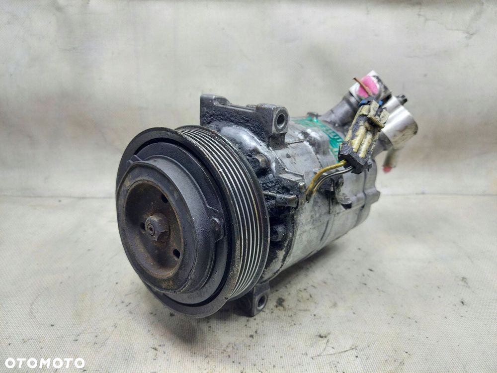 Kompresor Sprężarka Klimatyzacji 24411249 Opel Vectra B 2.0 - 2