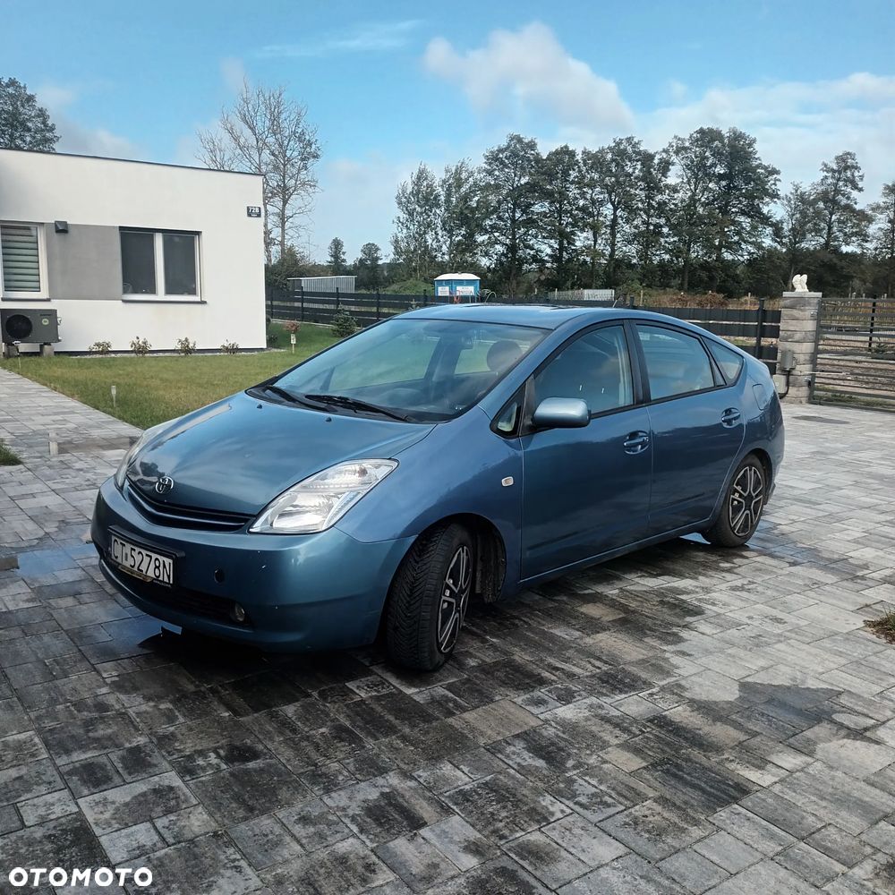 Toyota Prius 1.5 VVT-i Sol - 1