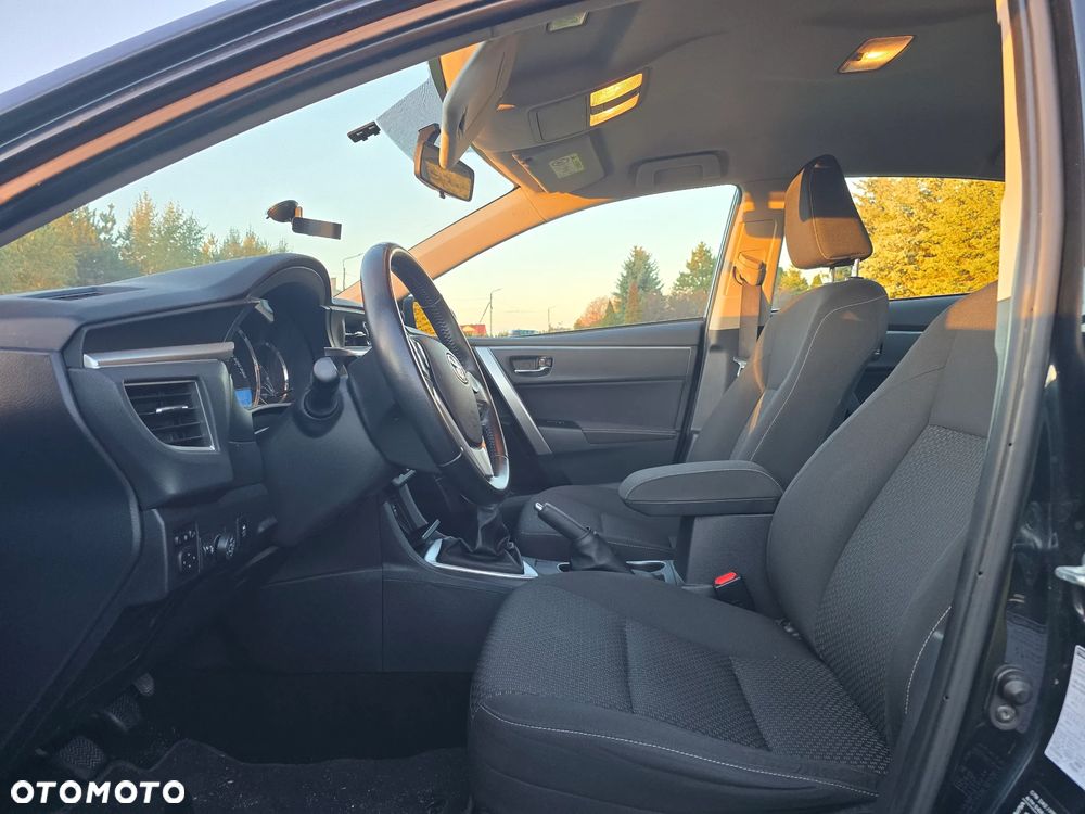 Toyota Corolla 1.6 Premium - 5