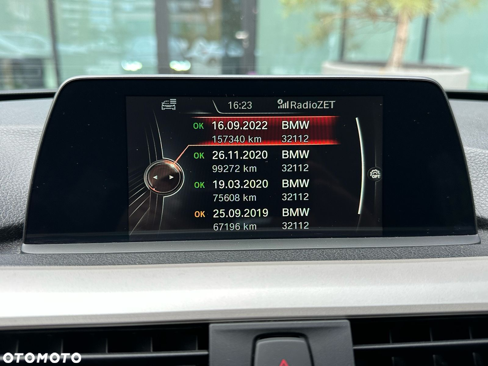 BMW Seria 3 318d Touring Advantage - 23